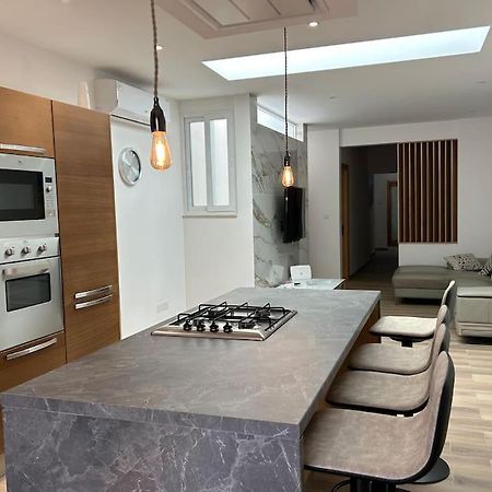A Flat In The Heart Of Bugibba Διαμέρισμα Σεντ Πόλς Μπέι Εξωτερικό φωτογραφία